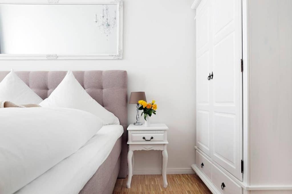 Sc 06 By Rockchair Apartments L Superhost Status L 4 Bedrooms Boxspringbeds 2 Bathrooms Balcony Elevator - Cozy Family & Business Flair Welcomes You! Berlim Exterior foto