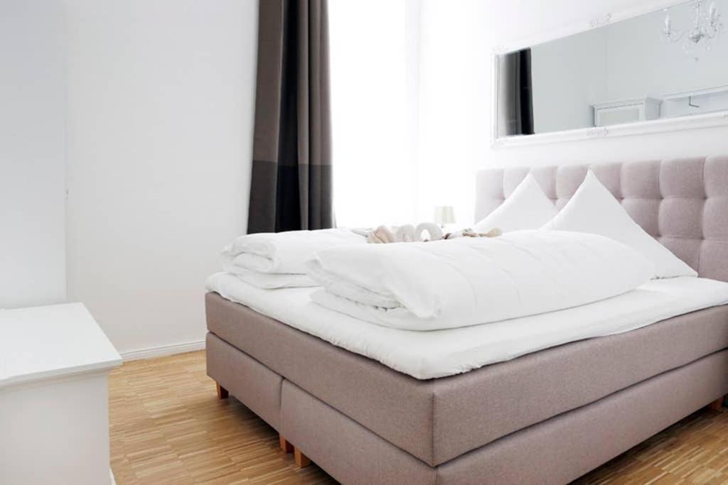 Sc 06 By Rockchair Apartments L Superhost Status L 4 Bedrooms Boxspringbeds 2 Bathrooms Balcony Elevator - Cozy Family & Business Flair Welcomes You! Berlim Exterior foto