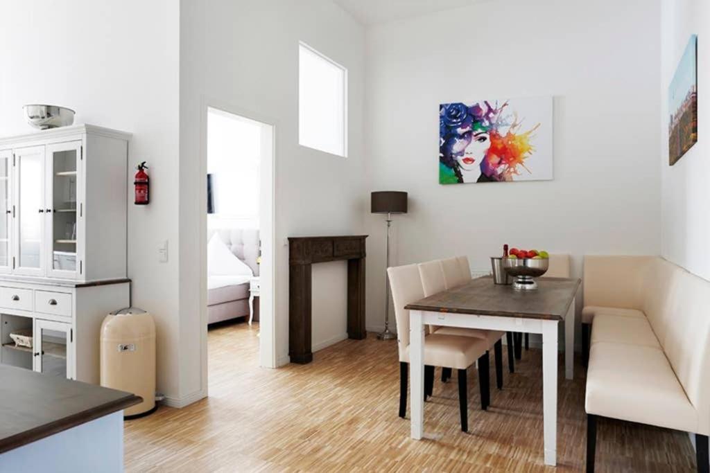 Sc 06 By Rockchair Apartments L Superhost Status L 4 Bedrooms Boxspringbeds 2 Bathrooms Balcony Elevator - Cozy Family & Business Flair Welcomes You! Berlim Exterior foto