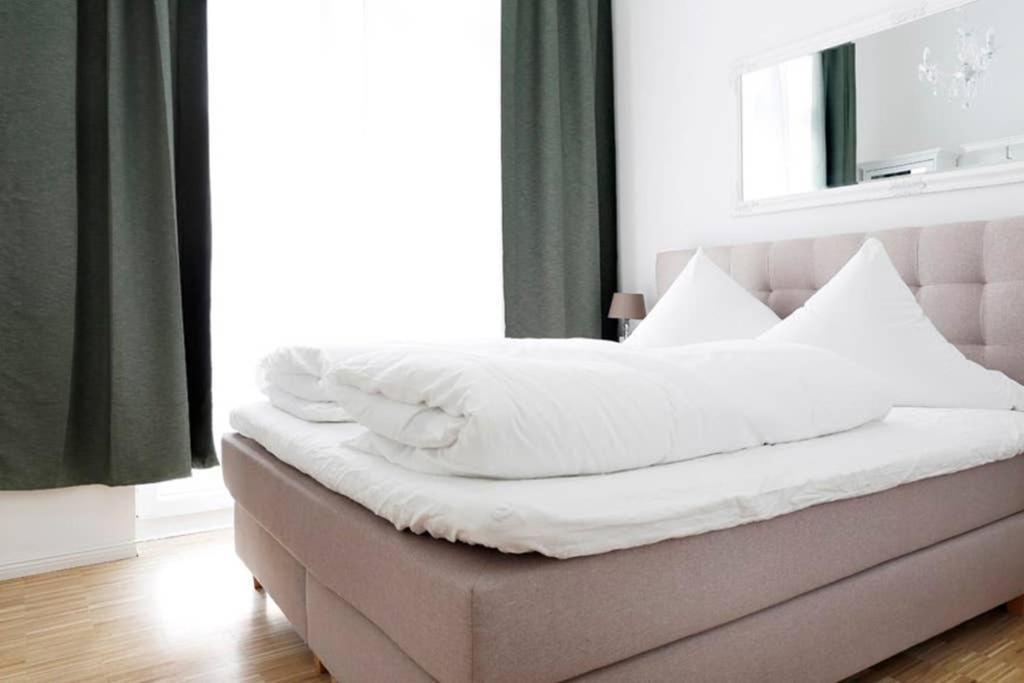 Sc 06 By Rockchair Apartments L Superhost Status L 4 Bedrooms Boxspringbeds 2 Bathrooms Balcony Elevator - Cozy Family & Business Flair Welcomes You! Berlim Exterior foto