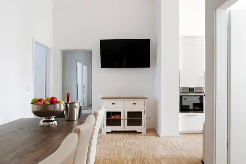Sc 06 By Rockchair Apartments L Superhost Status L 4 Bedrooms Boxspringbeds 2 Bathrooms Balcony Elevator - Cozy Family & Business Flair Welcomes You! Berlim Exterior foto
