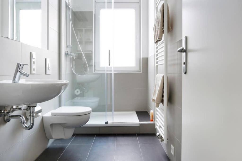 Sc 06 By Rockchair Apartments L Superhost Status L 4 Bedrooms Boxspringbeds 2 Bathrooms Balcony Elevator - Cozy Family & Business Flair Welcomes You! Berlim Exterior foto