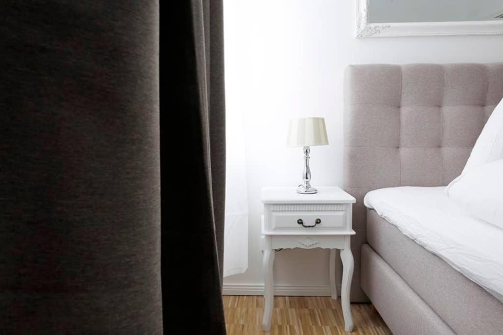 Sc 06 By Rockchair Apartments L Superhost Status L 4 Bedrooms Boxspringbeds 2 Bathrooms Balcony Elevator - Cozy Family & Business Flair Welcomes You! Berlim Exterior foto