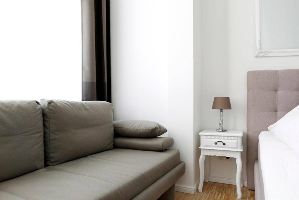 Sc 06 By Rockchair Apartments L Superhost Status L 4 Bedrooms Boxspringbeds 2 Bathrooms Balcony Elevator - Cozy Family & Business Flair Welcomes You! Berlim Exterior foto